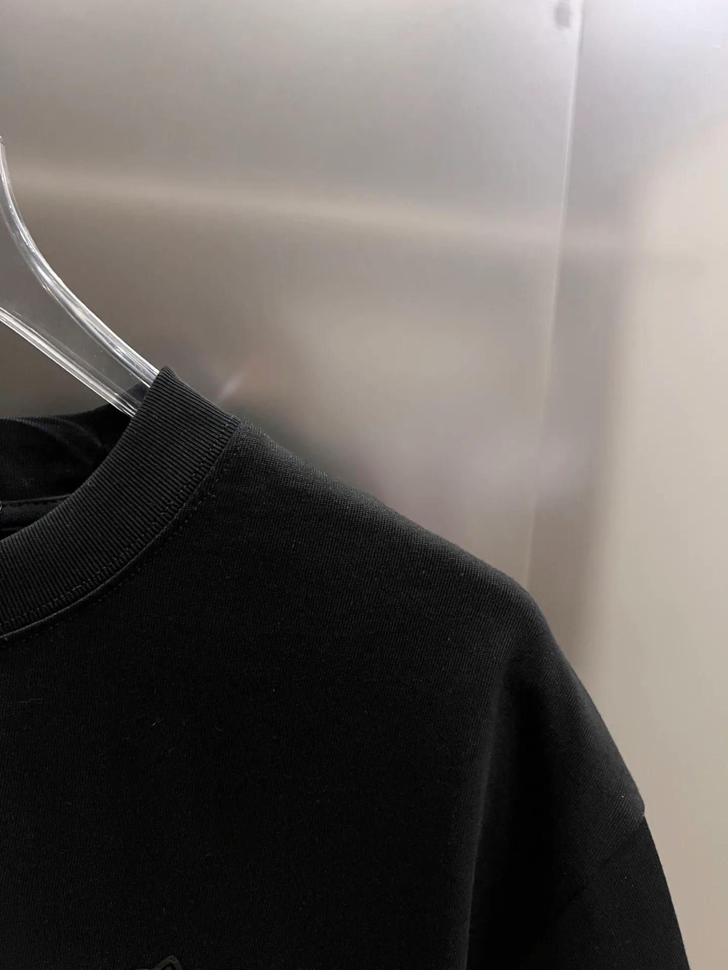 🅿️190 CH Crow 2025 Autumn and Winter New Short-sleeved T-shirt Cross leather craft Customized hardware metal + Middle Eastern Australian diamond design craft The real thing is great🔥Same style for men and women, loose version Size S M L XL XXL Five sizes Black White Angora Red